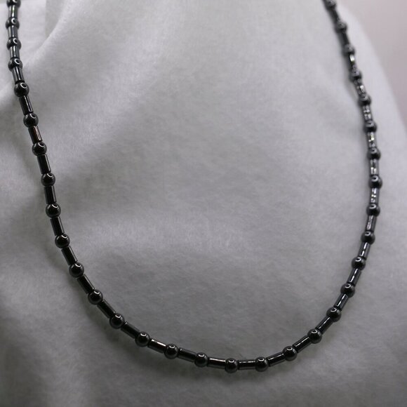 Men's 16" Round and Cylindrical Hematite Beaded Necklace/Choker - Picture 1 of 4